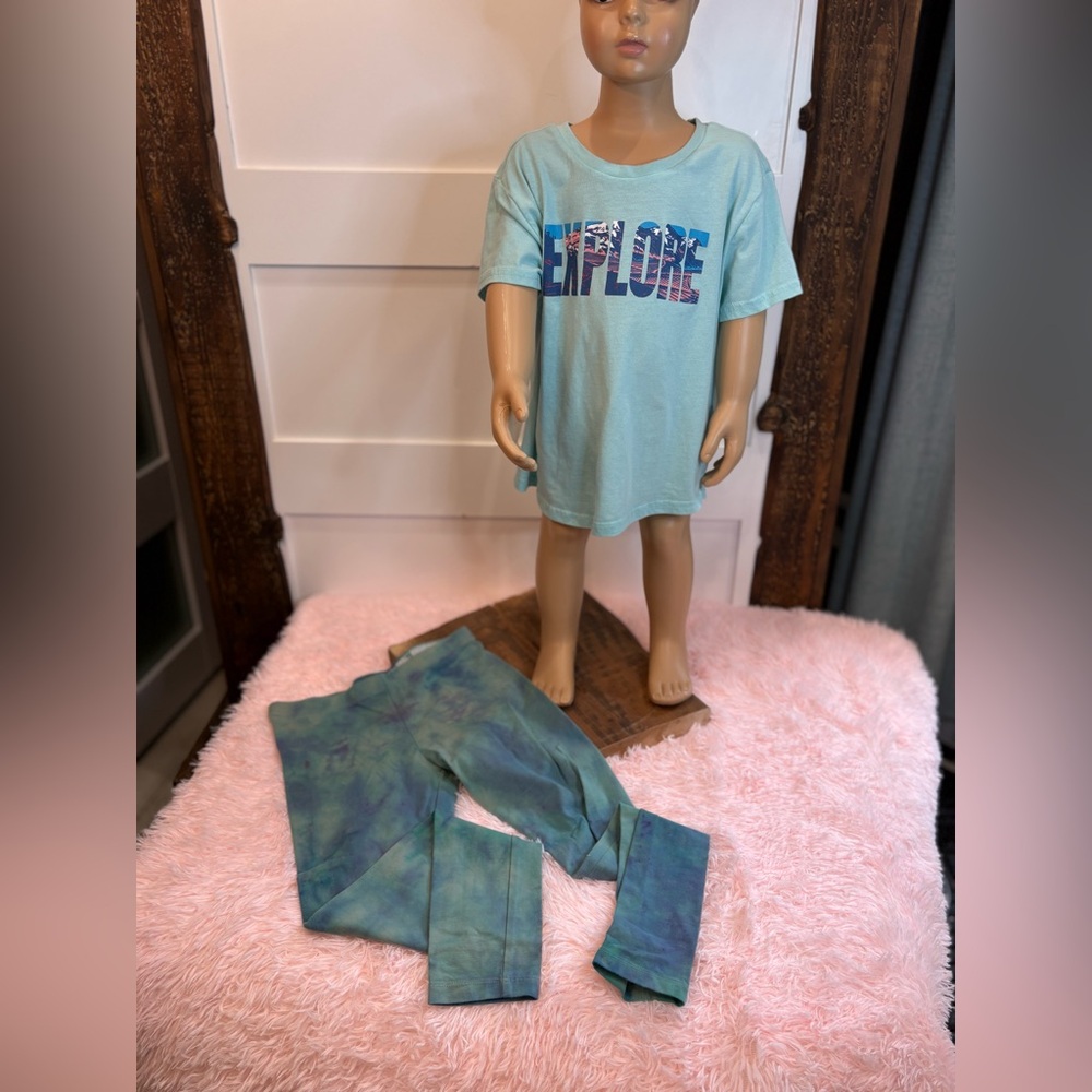 Girls Outfit Bundle Size 10-12 Teal Explore Tee & Tie-Dye Leggings Set